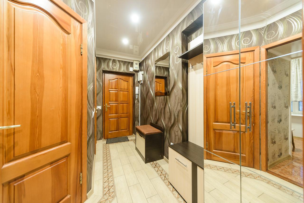 Apartment On Lesi Ukrainky Blvd Kiev Eksteriør bilde